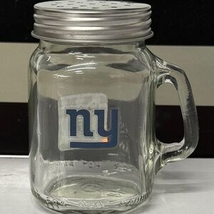 1X PAIR OF BOELTER BRAND SALT AND PEPPER MINI MASON JAR NFL AND MLB RETAIL $25